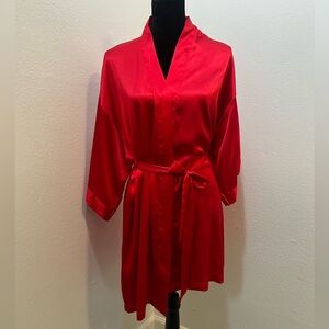 Victoria's Secret Luxe Sexy Satin Short Cover Up Robe M/L Red Medium Large